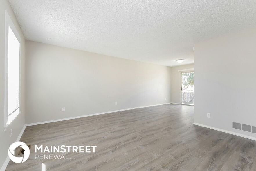 Building Photo - 9661 Adams St