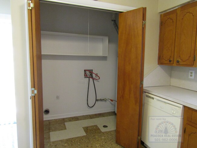 Building Photo - 25 Laramie Cove