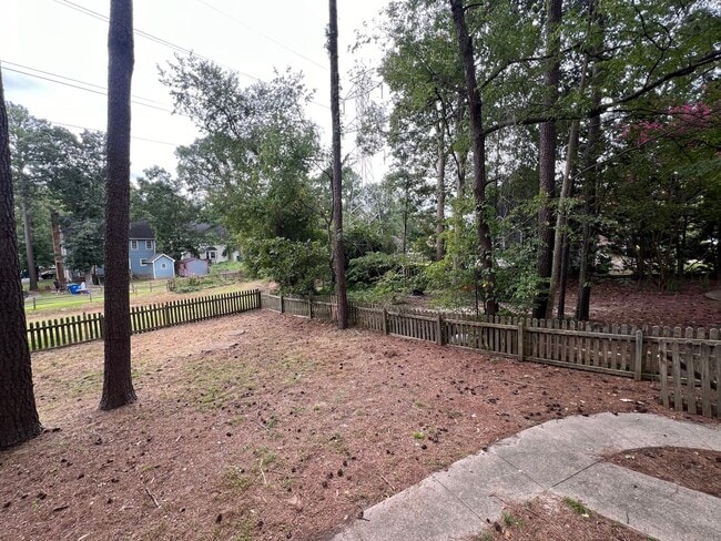 Building Photo - **OFFERING WAIVED APPLICATION FEES & $100 ...