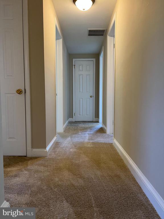 Building Photo - 4616 Willow Run Dr