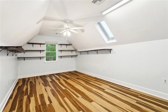 Building Photo - 1306 Woodmere Dr