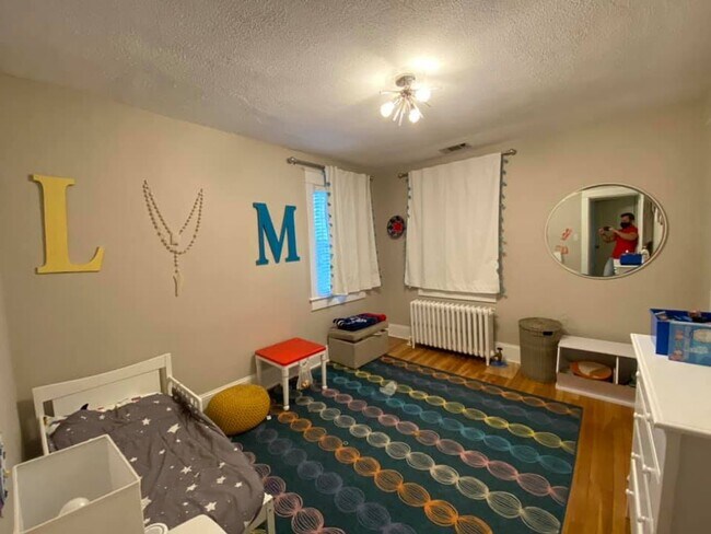 Building Photo - Beautiful 5 Bedroom Single Family Home in Silver Spring!