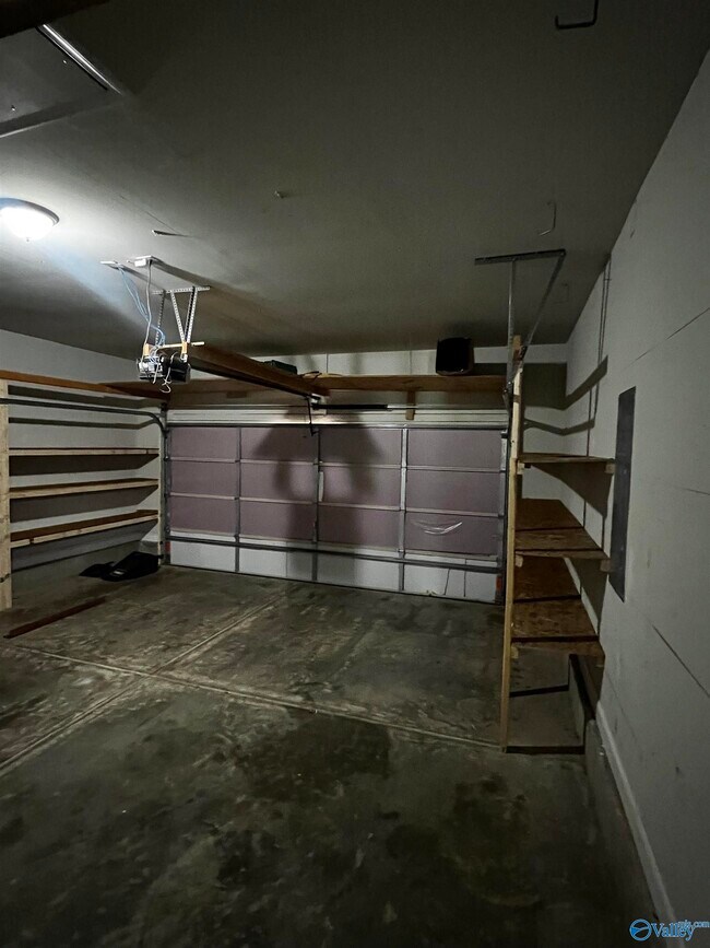 Building Photo - 107 Fourstar Ln