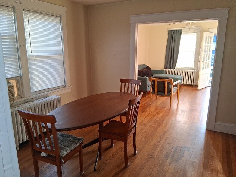 Building Photo - 2509 Seminary Ave