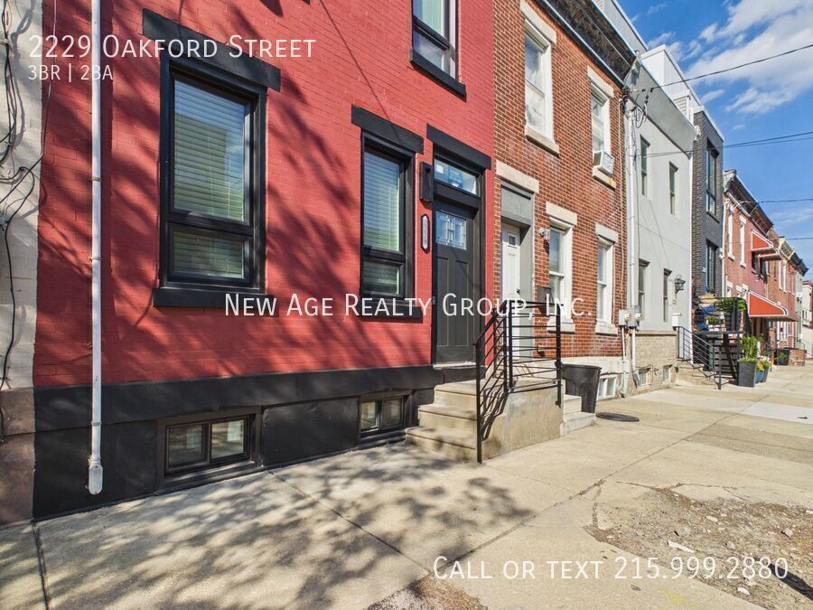 Building Photo - 2229 Oakford St