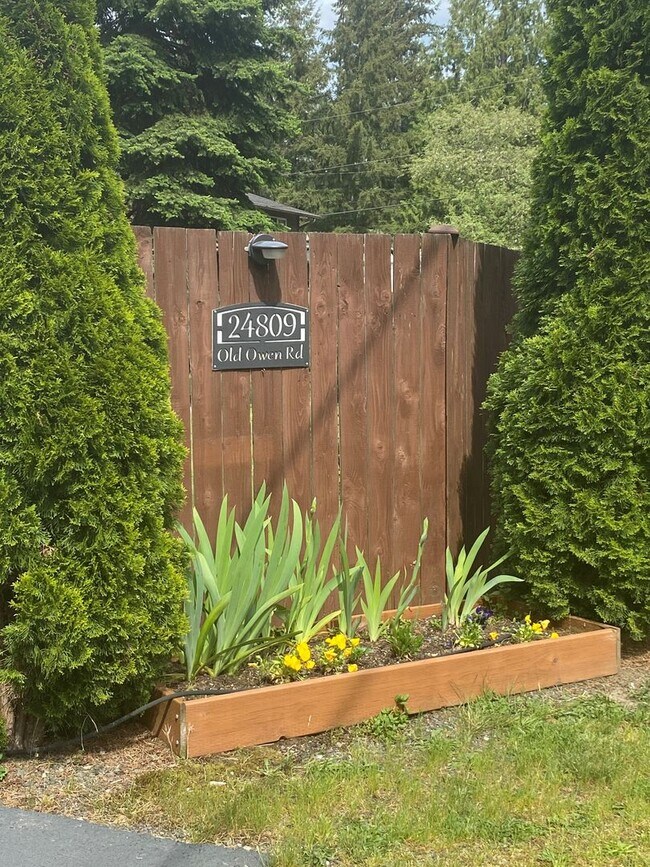 Building Photo - 4 Bed 2 Bath Home in Monroe