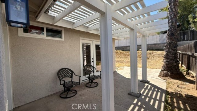 Building Photo - 39233 Rising Hill Dr