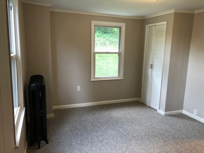 Building Photo - 360 Dehaven St