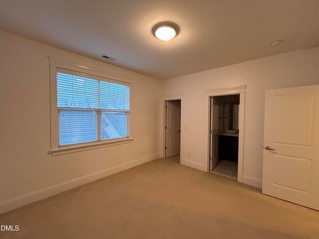 Building Photo - 1045 Philpott Dr