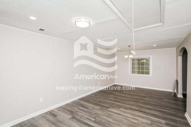 Building Photo - 4017 Tavineer Dr