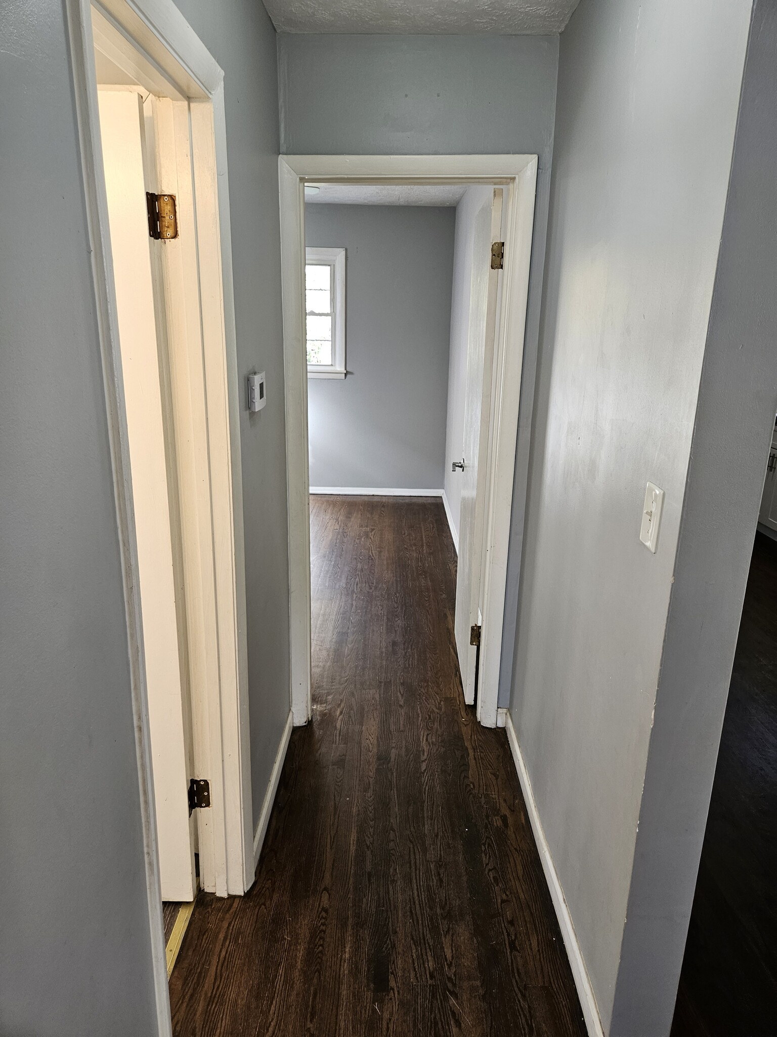 Hallway - 907 Beecher St