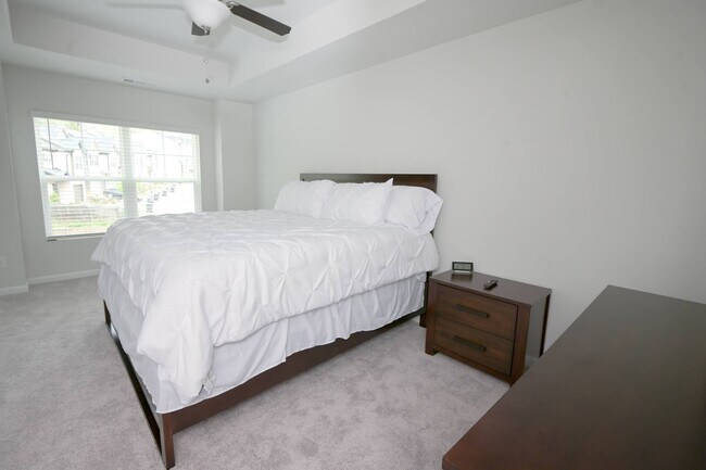 Building Photo - 2924 Ridgeview Dr SW