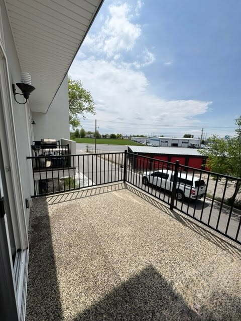 Building Photo - 1685 S 245 W