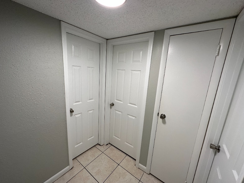 Building Photo - 123 Sea Parc St