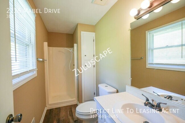 Building Photo - 2226 Mabel Dr