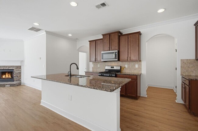 Building Photo - 5 Bedroom Home in Bridgetowne Near The Crossing at Coal Mountain