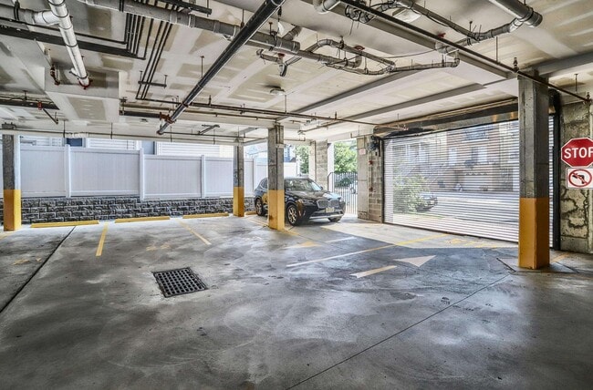 Building Photo - 140 Avenue B