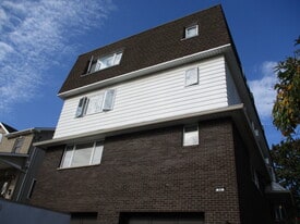 Building Photo - 88 Feronia Way