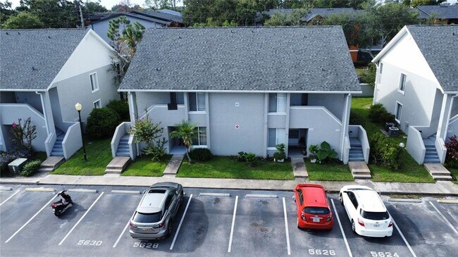 Building Photo - 5628 Blue Shadows Ct