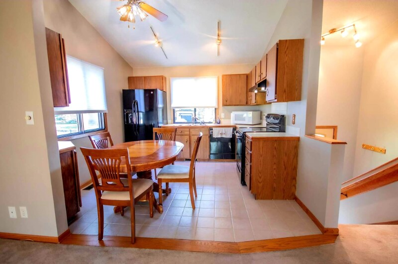 Building Photo - 6407 Carpenter Ave