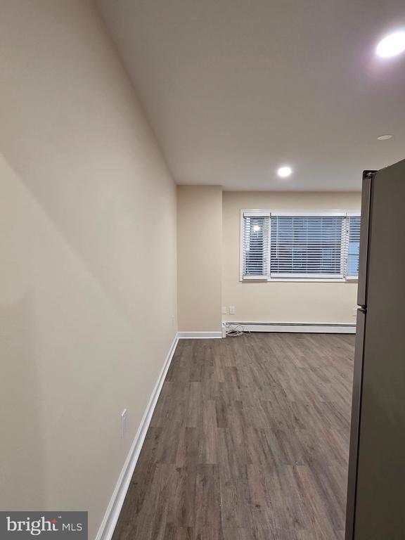 Building Photo - 2715 E Ontario St