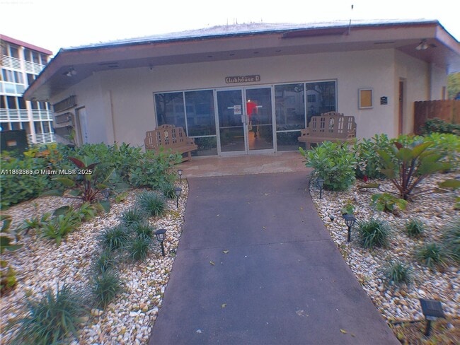 Building Photo - 2601 NW 48th Terrace