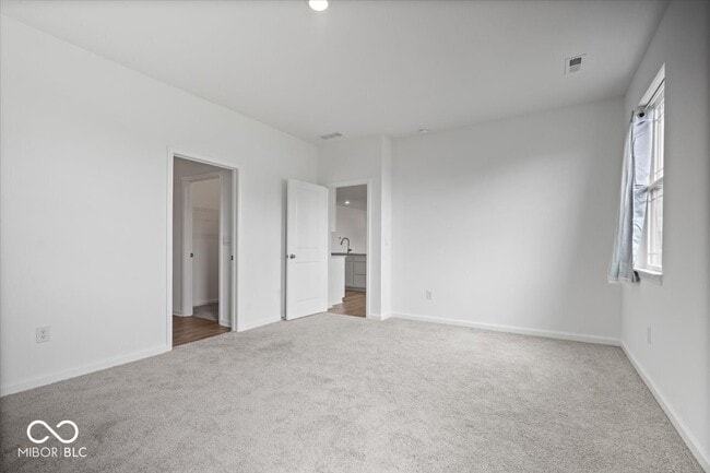 Building Photo - 2285 Pne Vly Dr