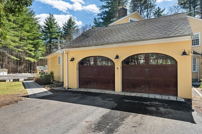 Building Photo - 71 Old Pickard Rd