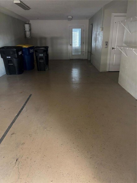 Building Photo - 200 Brightwater Dr