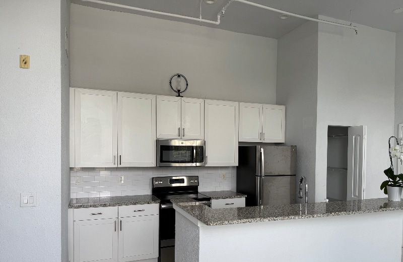 Building Photo - 1090 10th St N