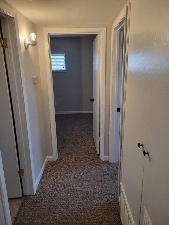 Building Photo - 2922 Randolph Rd