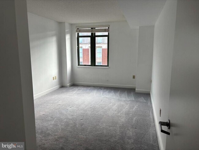 Building Photo - 1150 K St NW