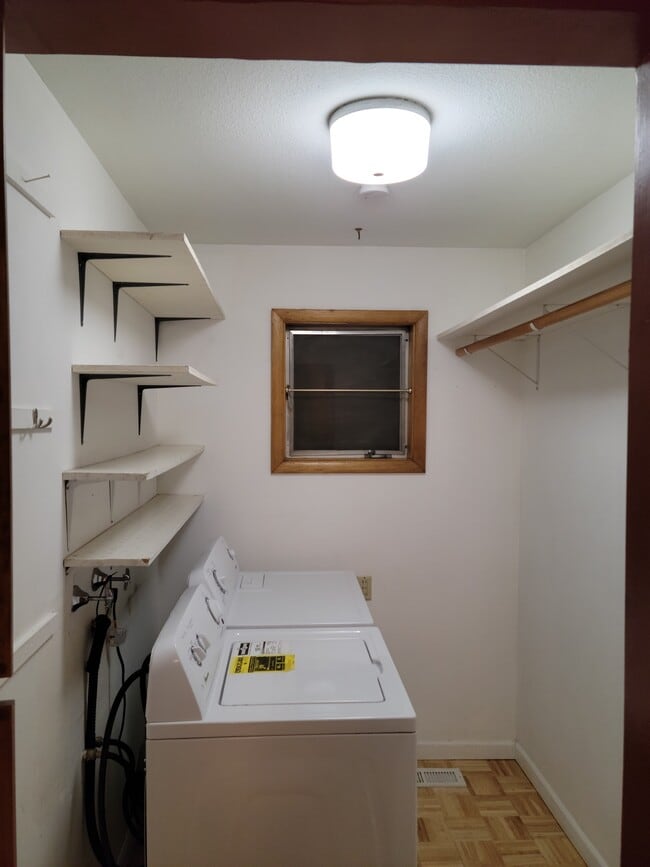 Laundry Room - new units - 124 SW Davis Ave