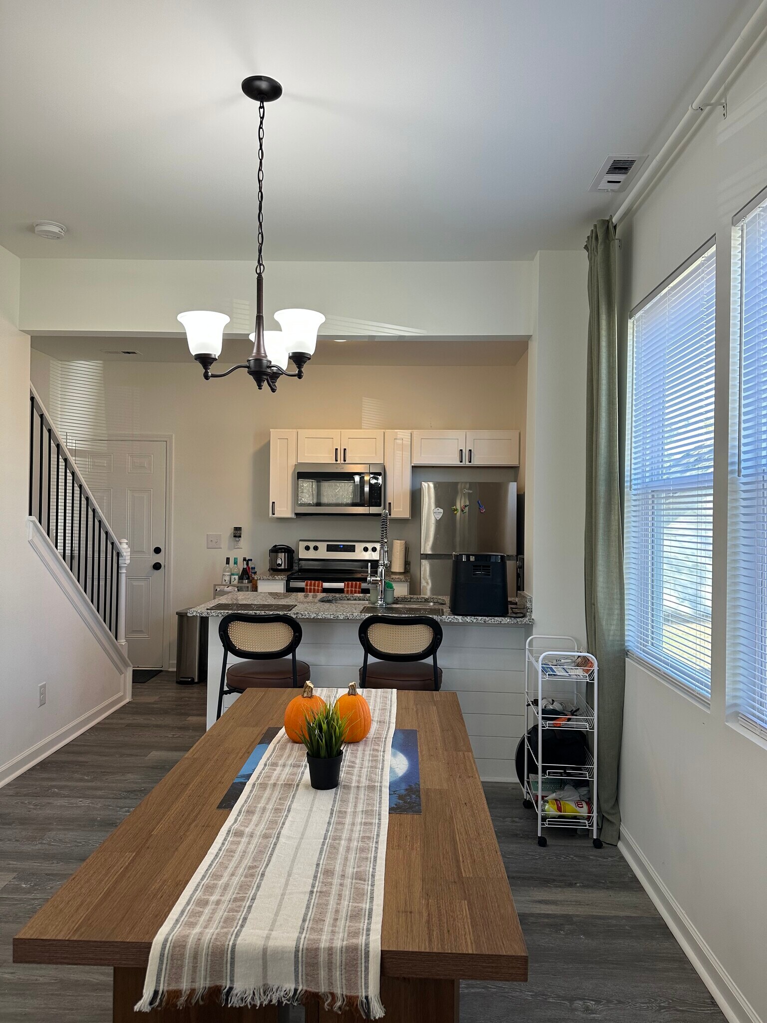 Building Photo - 152 Gregg St