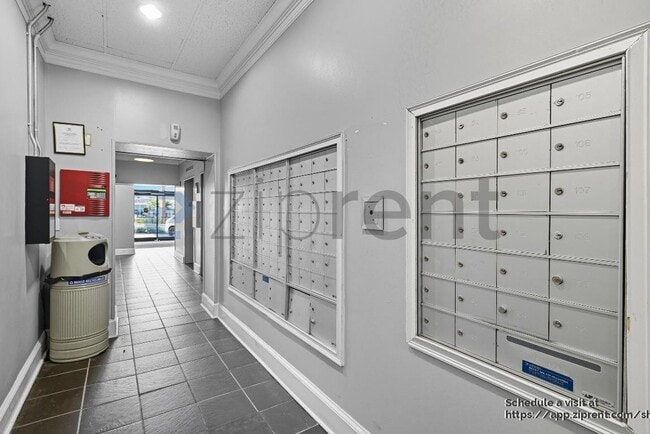 Building Photo - 2285 Peachtree Rd