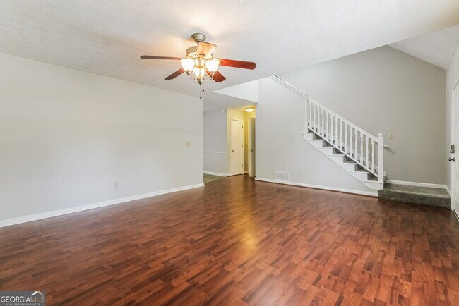 Building Photo - 3120 Revere Cir