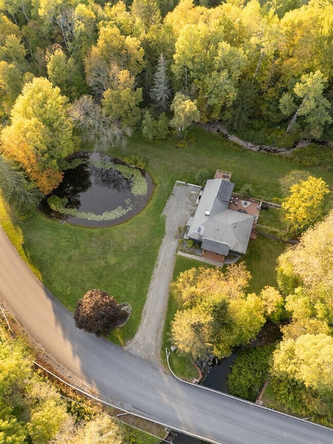 Building Photo - 327 Co Rd 12