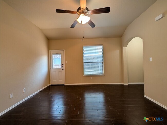 Building Photo - 296 Rosalie Dr