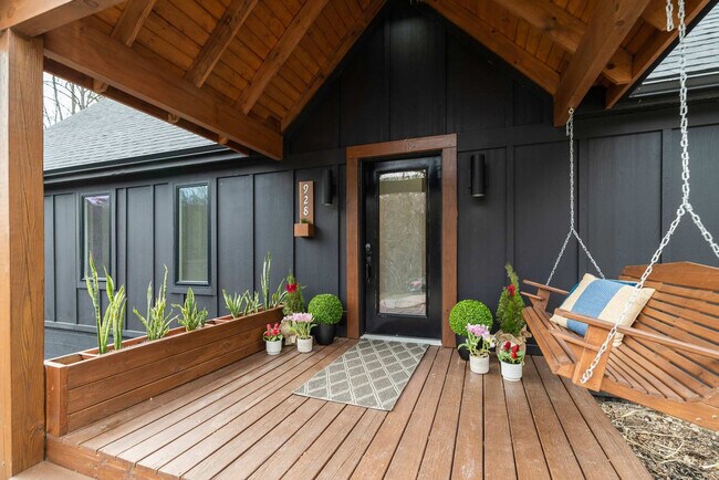 Building Photo - 928 Ditney Way