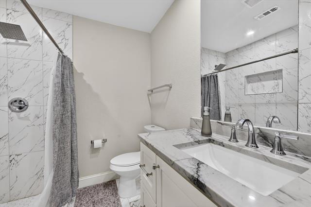 Building Photo - 3513 Sheridon Dr