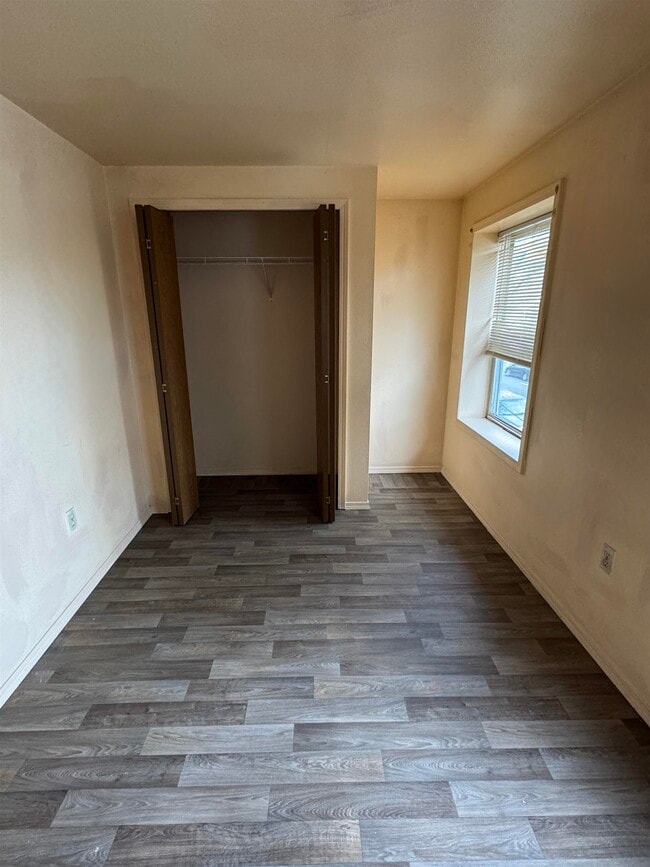 Building Photo - 391 Pacific Ave