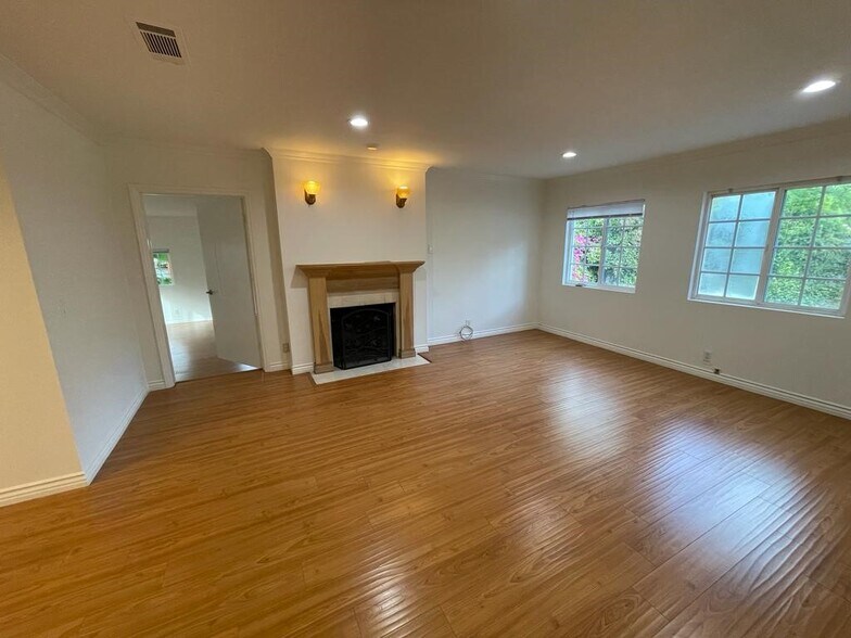Building Photo - 21122 Avenue San Luis