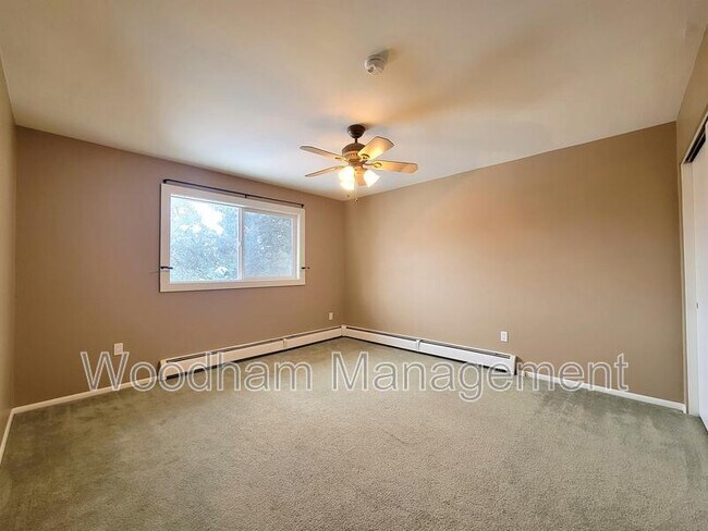 Building Photo - 509 N 16th Ave