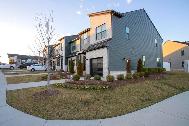 Building Photo - Beautiful Home in Gallatin!