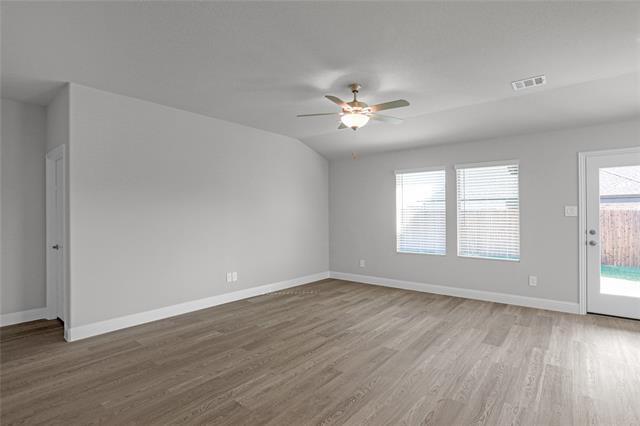 Building Photo - 615 Tidal Dr