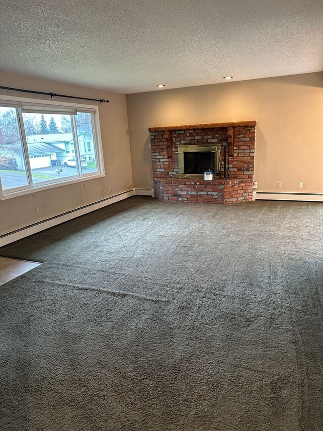 Building Photo - 4943-4945 Vance DR - SL