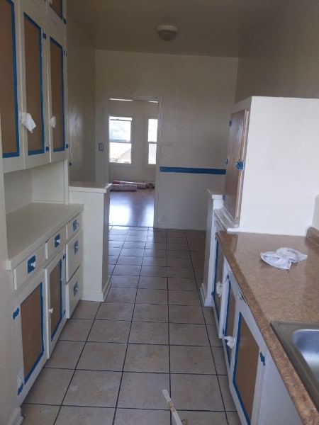 Kitchen - 2102 W 48th St