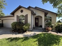 Building Photo - 1176 NE Bonny Doon Ln