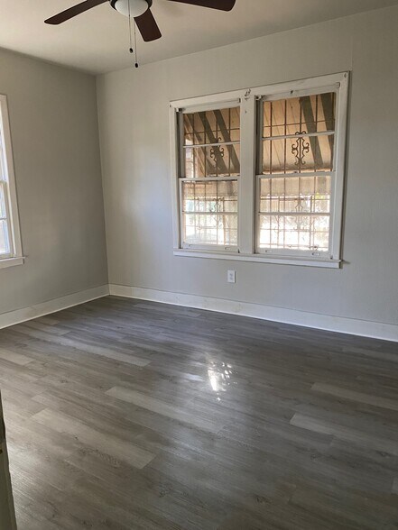 Building Photo - 2844 Jefferson Ave