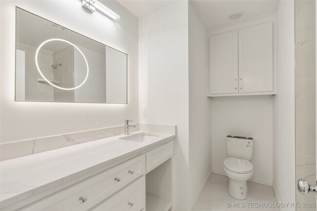 Building Photo - 107 N Atlanta St